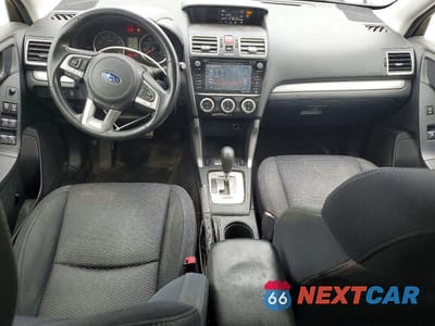 Zdjęcie 8 z 13 samochodu: 2017 SUBARU FORESTER 2.5I PREMIUM VIN:JF2SJAEC2HH442713 - miniatura