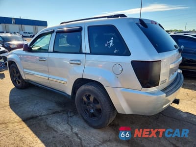 Drugie zdjęcie samochodu z przodu: 2010 JEEP GRAND CHEROKEE LAREDO VIN:1J4PR4GK8AC127558 - miniatura