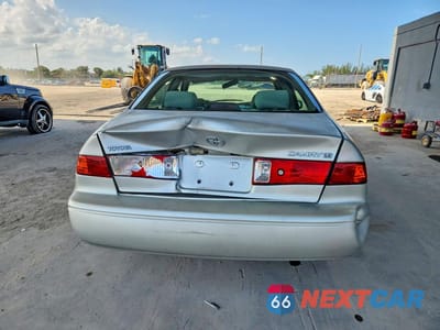 Zdjęcie 6 z 12 samochodu: 2000 TOYOTA CAMRY LE VIN:4T1BG22K5YU012465 - miniatura