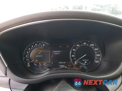 Zdjęcie 9 z 14 samochodu: 2017 LINCOLN MKC RESERVE VIN:5LMCJ3C92HUL55271 - miniatura