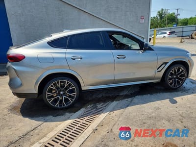 Trzecie zdjęcie samochodu z tyłu: 2021 BMW X6 M/M COMPETITION VIN:5YMCY0C01M9E19441 - miniatura