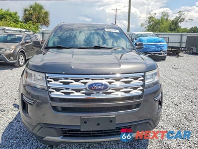 Piąte zdjęcie samochodu w środku: 2019 FORD EXPLORER XLT VIN:1FM5K7DH5KGA45563 - miniatura