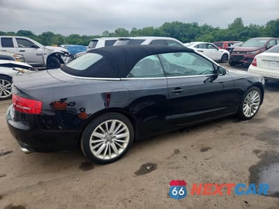 Trzecie zdjęcie samochodu z tyłu: 2011 AUDI A5 PREMIUM PLUS VIN:WAULFAFHXBN015056 - miniatura