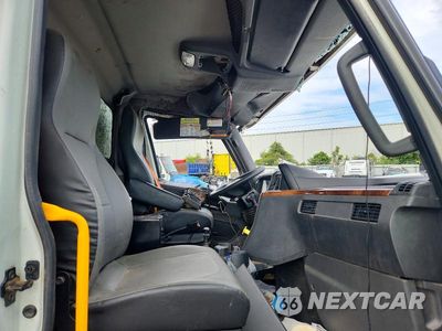 Piąte zdjęcie samochodu w środku: 2022 INTERNATIONAL HV607 DUMP TRUCK VIN:3HAEKTAT4NL658226 - miniatura