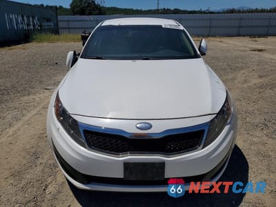 Piąte zdjęcie samochodu w środku: 2013 KIA OPTIMA LX VIN:5XXGM4A73DG180729 - miniatura