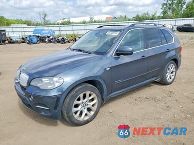 2013 BMW X5 XDRIVE35I 5UXZV4C56DL993885 - główne zdjęcie licytacji z USA - miniatura