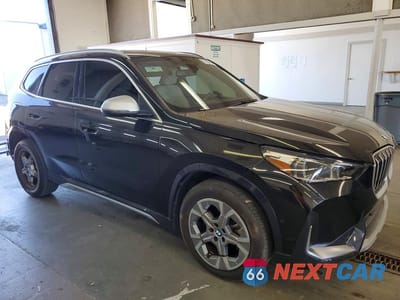 Czwarte zdjęcie samochodu z boku: 2024 BMW X1 XDRIVE28I VIN:WBX73EF04R5Y89351 - miniatura