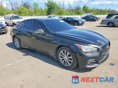 Czwarte zdjęcie samochodu z boku: 2016 INFINITI Q50 PREMIUM VIN:JN1EV7AR4GM346913 - miniatura