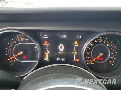 Zdjęcie 9 z 13 samochodu: 2018 JEEP WRANGLER UNLIMITED SAHARA VIN:1C4HJXEG3JW193631 - miniatura
