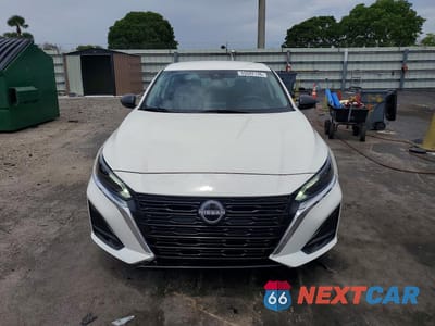 Piąte zdjęcie samochodu w środku: 2025 NISSAN ALTIMA SV VIN:1N4BL4DVXSN332326 - miniatura