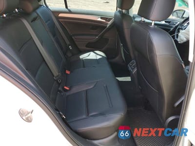 Zdjęcie 10 z 12 samochodu: 2017 VOLKSWAGEN GOLF S VIN:3VW217AUXHM076900 - miniatura