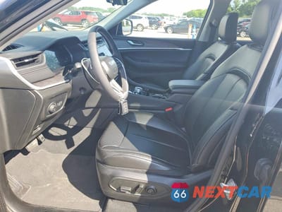 Zdjęcie 7 z 13 samochodu: 2023 JEEP GRAND CHEROKEE L LIMITED VIN:1C4RJKBGXP8824822 - miniatura
