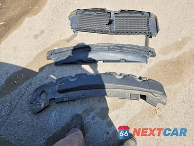 Zdjęcie 13 z 14 samochodu: 2019 CHEVROLET TRAVERSE LT VIN:1GNEVHKW2KJ224706 - miniatura