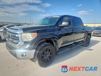 2017 TOYOTA TUNDRA CREWMAX SR5 5TFEM5F13HX114455 - główne zdjęcie licytacji z USA - miniatura