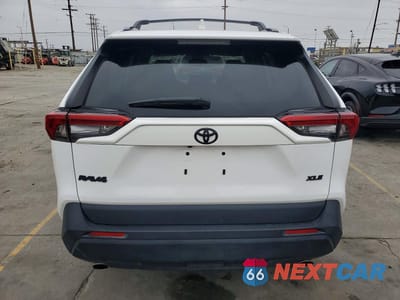 Zdjęcie 6 z 13 samochodu: 2024 TOYOTA RAV4 XLE VIN:2T3W1RFV0RC291091 - miniatura
