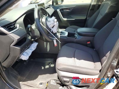 Zdjęcie 7 z 13 samochodu: 2025 TOYOTA RAV4 HYBRID XLE VIN:JTMRWRFV1SJ087742 - miniatura
