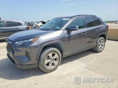 2024 TOYOTA RAV4 XLE 2T3P1RFV2RC425507 - główne zdjęcie licytacji z USA - miniatura