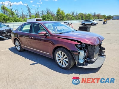 Czwarte zdjęcie samochodu z boku: 2012 VOLKSWAGEN PASSAT SEL VIN:1VWCP7A39CC030253 - miniatura