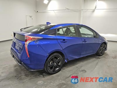 Trzecie zdjęcie samochodu z tyłu: 2017 TOYOTA PRIUS FOUR TOURING VIN:JTDKARFU1H3049948 - miniatura