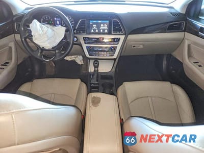 Zdjęcie 8 z 12 samochodu: 2017 HYUNDAI SONATA LIMITED VIN:5NPE34AF1HH445904 - miniatura