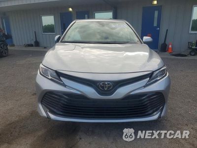 Piąte zdjęcie samochodu w środku: 2019 TOYOTA CAMRY LE VIN:4T1B11HK2KU852858 - miniatura