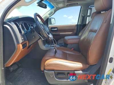 Zdjęcie 7 z 13 samochodu: 2017 TOYOTA SEQUOIA PLATINUM VIN:5TDYY5G15HS067662 - miniatura