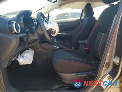 Zdjęcie 7 z 12 samochodu: 2024 NISSAN VERSA SR VIN:3N1CN8FV2RL911675 - miniatura