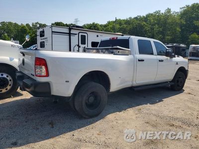 Trzecie zdjęcie samochodu z tyłu: 2023 RAM 3500 TRADESMAN VIN:3C63RRGL3PG542066 - miniatura