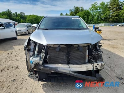 Piąte zdjęcie samochodu w środku: 2018 TOYOTA HIGHLANDER XLE VIN:5TDJZRFH8JS549259 - miniatura