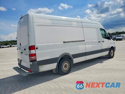 Trzecie zdjęcie samochodu z tyłu: 2016 MERCEDES-BENZ SPRINTER 2 CARGO - R & D - CLN TITLE - PRIOR FLEET VIN:WD3PE8DD8GP250271 - miniatura