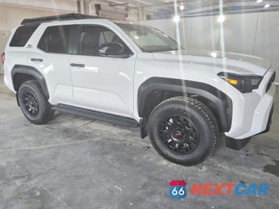 Czwarte zdjęcie samochodu z boku: 2026 TOYOTA 4RUNNER TRD OFF-ROAD PREMIUM VIN:JTEVA5BR6T5097459 - miniatura