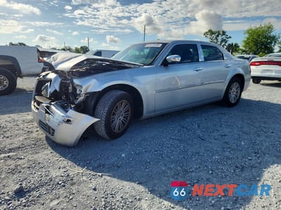 2010 CHRYSLER 300 TOURING 2C3CA5CVXAH276296 - główne zdjęcie licytacji z USA - miniatura
