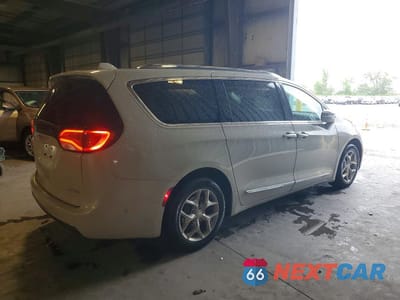Trzecie zdjęcie samochodu z tyłu: 2017 CHRYSLER PACIFICA LIMITED VIN:2C4RC1GG3HR560586 - miniatura