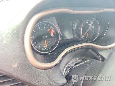 Zdjęcie 9 z 13 samochodu: 2017 JEEP CHEROKEE LATITUDE VIN:1C4PJMCSXHW649586 - miniatura