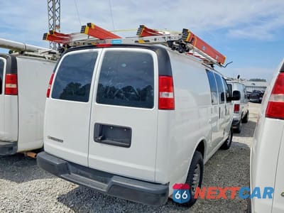 Trzecie zdjęcie samochodu z tyłu: 2022 CHEVROLET EXPRESS G2500 PARATRANSIT VIN:1GCWGAFP8N1269901 - miniatura