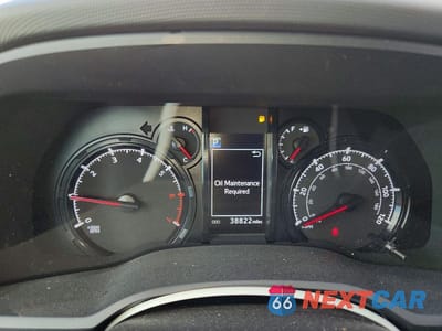 Zdjęcie 9 z 13 samochodu: 2024 TOYOTA 4RUNNER SR5 VIN:JTEEU5JR0R5314523 - miniatura