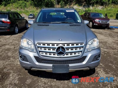 Piąte zdjęcie samochodu w środku: 2010 MERCEDES-BENZ ML 350 4MATIC VIN:4JGBB8GB9AA569638 - miniatura