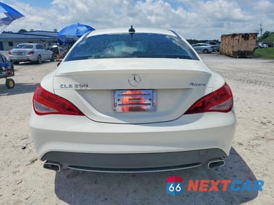 Zdjęcie 6 z 12 samochodu: 2014 MERCEDES-BENZ CLA 250 4MATIC VIN:WDDSJ4GB0EN125648 - miniatura