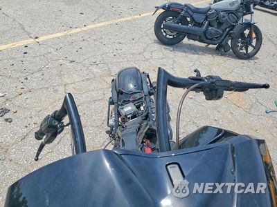 Piąte zdjęcie samochodu w środku: 2022 HARLEY-DAVIDSON FLTRXSE VIN:1HD1TCL13NB953121 - miniatura