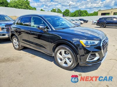 Czwarte zdjęcie samochodu z boku: 2021 AUDI Q3 PREMIUM 40 VIN:WA1AUCF35M1072446 - miniatura