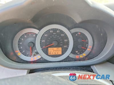 Zdjęcie 9 z 13 samochodu: 2008 TOYOTA RAV4 LIMITED VIN:JTMBD31V985206585 - miniatura