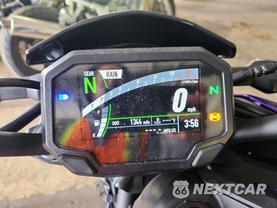 Zdjęcie 7 z 9 samochodu: 2023 KAWASAKI ZR900 F VIN:ML5ZRDF18PDA61455 - miniatura