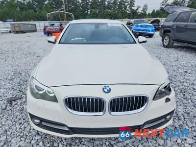 Piąte zdjęcie samochodu w środku: 2016 BMW 528 XI VIN:WBA5A7C52GG144974 - miniatura