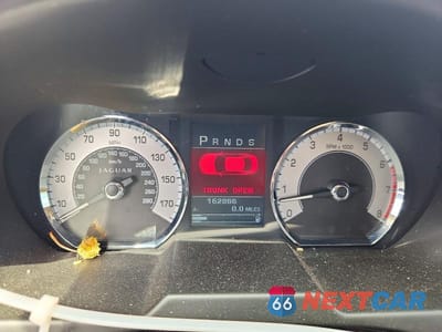 Zdjęcie 9 z 12 samochodu: 2010 JAGUAR XF LUXURY VIN:SAJWA0FA8AHR65894 - miniatura
