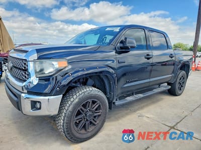 2019 TOYOTA TUNDRA CREWMAX SR5 5TFDW5F18KX815778 - główne zdjęcie licytacji z USA - miniatura