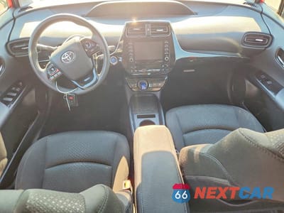 Zdjęcie 8 z 12 samochodu: 2022 TOYOTA PRIUS LE AWD-E VIN:JTDL9MFU1N3038363 - miniatura