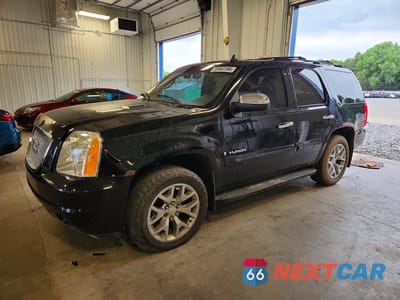 2007 GMC YUKON 1GKFK13067R295590 - główne zdjęcie licytacji z USA - miniatura