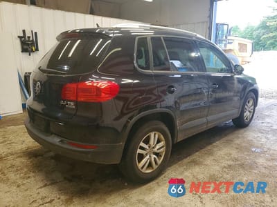 Trzecie zdjęcie samochodu z tyłu: 2014 VOLKSWAGEN TIGUAN S VIN:WVGBV3AX2EW596073 - miniatura