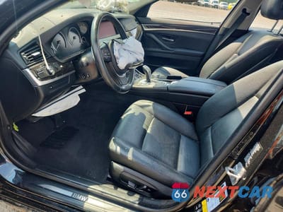 Zdjęcie 7 z 12 samochodu: 2016 BMW 528 XI VIN:WBA5A7C51GG147686 - miniatura