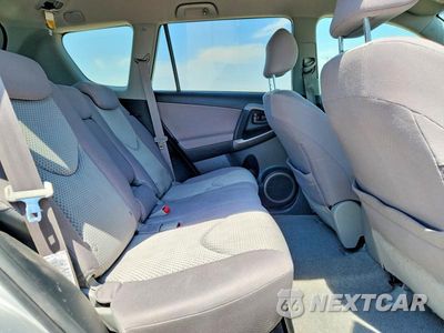 Zdjęcie 10 z 13 samochodu: 2008 TOYOTA RAV4 BASE VIN:JTMZD33V085108119 - miniatura